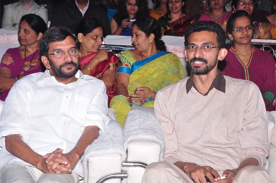 Dil-Deewana-Audio-Launch-by-Kapil-Dev